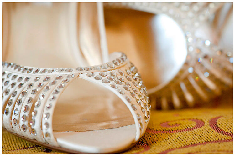 lake garda wedding photography bridal shoes