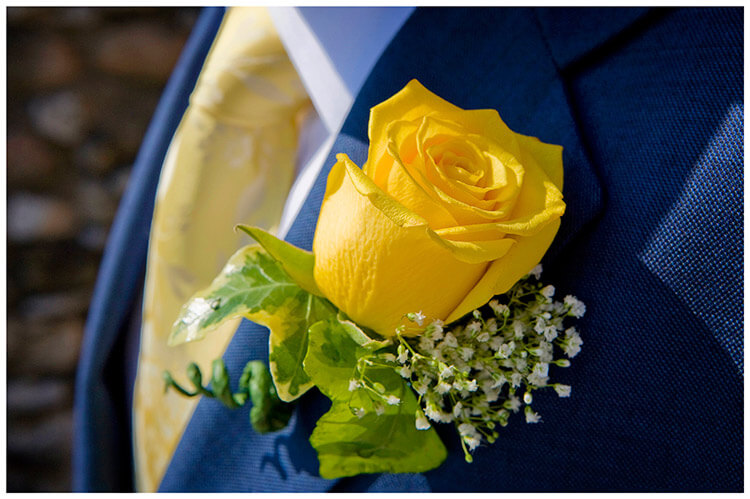 lake garda wedding photography grooms yellow button hole