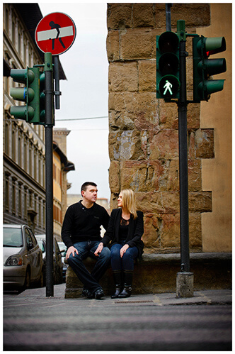 Pre-Wedding Photography in Florence couple sitting traffic lights