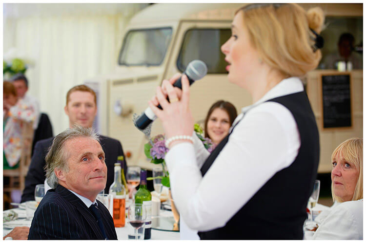 Snelson Farm wedding singing waitress